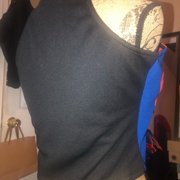 Fashion nova zip up sleeveless croptop💕 - Picture 8 of 8